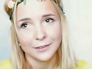 busty flexi szex anyával teen meztelen nyújtás